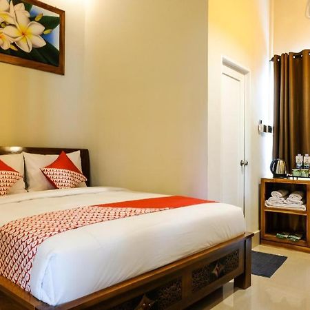 Oyo 683 Jepun Guesthouse Mataram Exterior photo